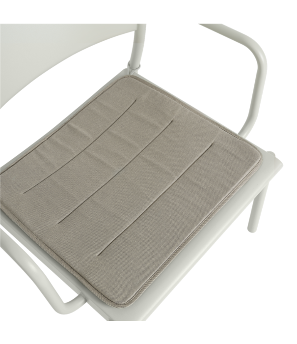 Muuto  Muuto Outdoor - Linear Steel Lounge Armchair Grey
