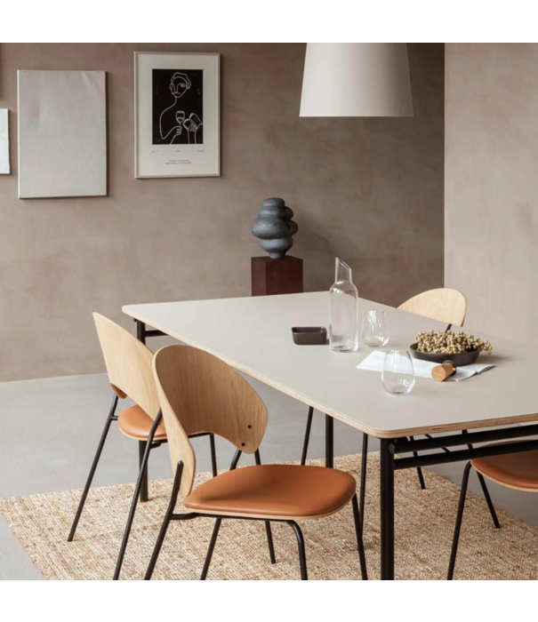 Eva Solo  - Wait to be seated Dosina Eetkamerstoel zwart eiken, zwart leer zitting