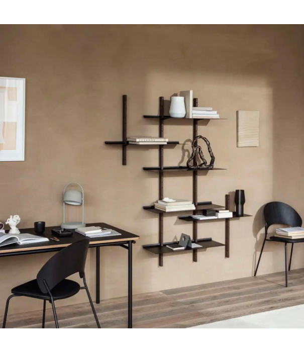 Eva Solo  - Wait to be seated Dosina Eetkamerstoel zwart eiken, zwart leer zitting