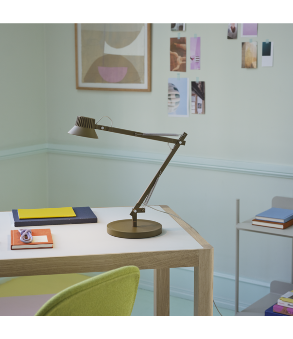 Muuto  Muuto - Dedicate bureaulamp S2 bruin-groen