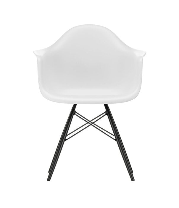 Vitra  Eames DAW Dining Armchair DAW, black maple base