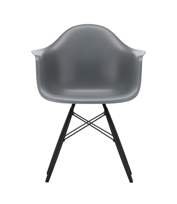 Vitra  Eames DAW Eetkamerstoel met arm, zwart esdoorn onderstel