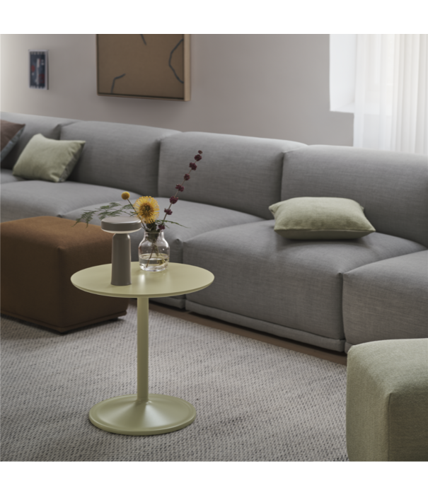 Muuto  Muuto - Soft Side Table beige-groen laminaat Ø41 / H48