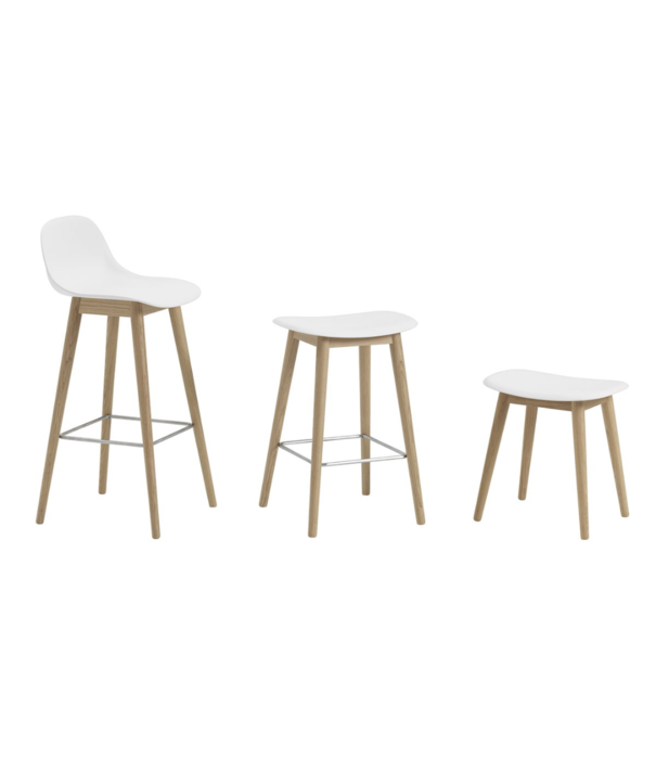 Muuto  Muuto - Fiber Bar Stool Wood with backrest, oak wood base