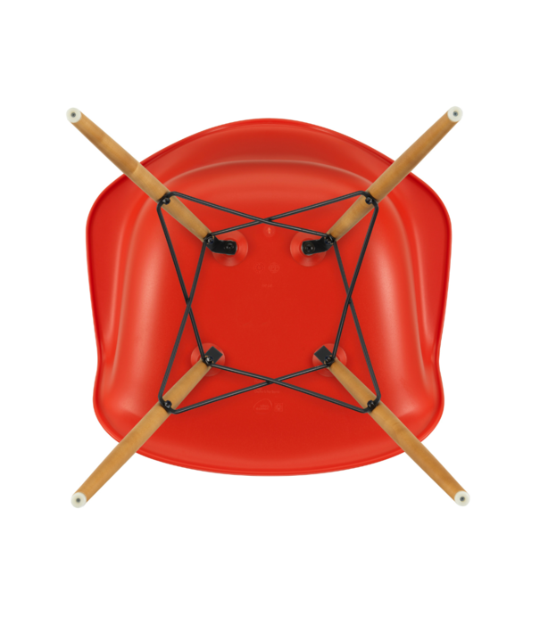 Vitra  Eames DAW Eetkamerstoel met arm, esdoorn goud onderstel