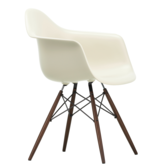 Vitra Eames DAW Stoel met arm,  donker esdoorn onderstel