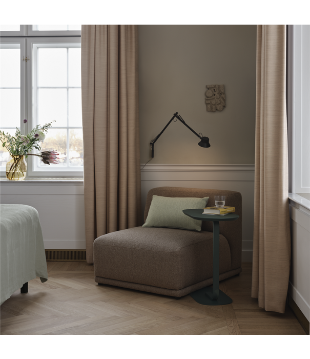 Muuto Dedicate wall lamp S1 short arm black