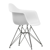 Eames DAR Eetkamerstoel met arm,  zwart onderstel
