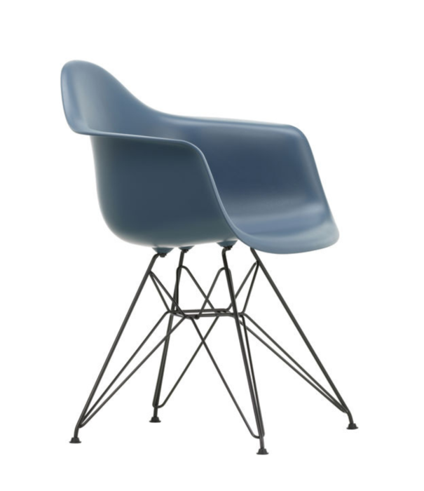 Vitra  Eames DAR Eetkamerstoel met arm,  zwart onderstel