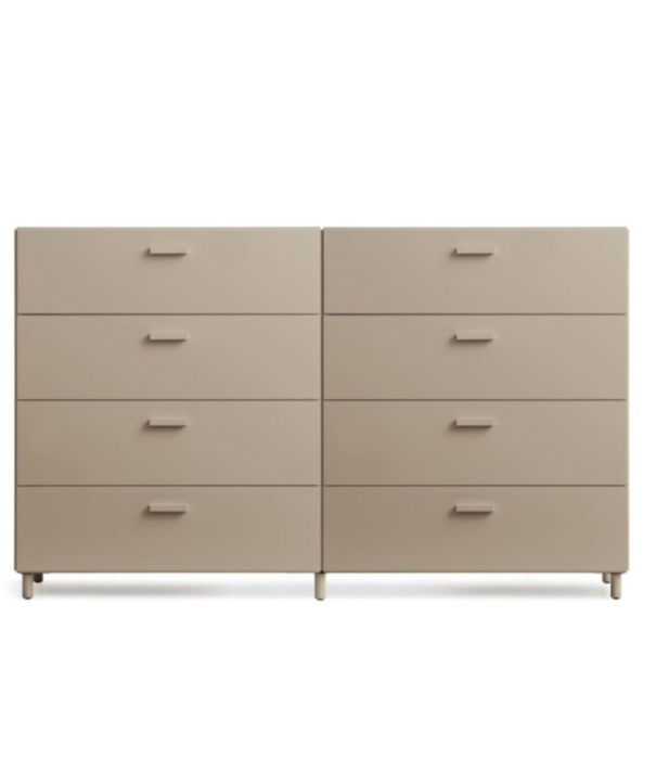 String  String - Two Wide Relief drawers met poten
