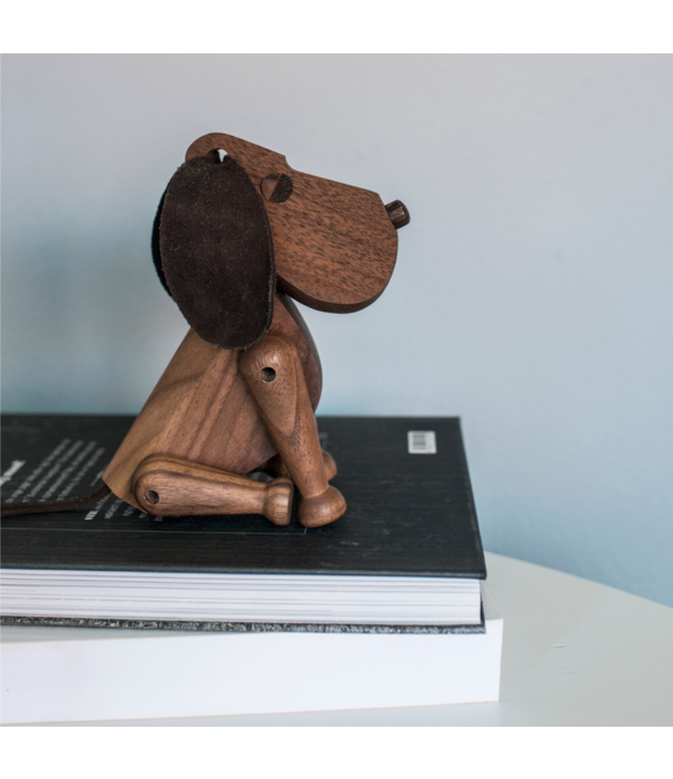 Architectmade  Bobby the dog, walnut / leather