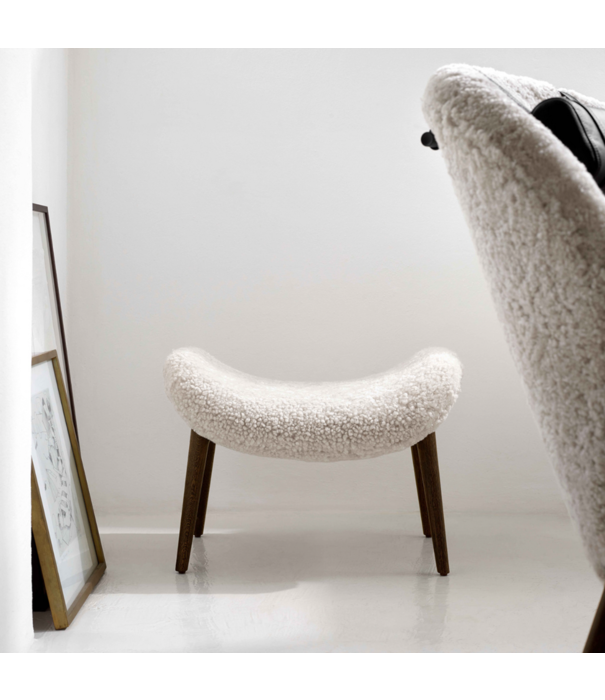 Vipp  Vipp 467 Lodge Footstool dark oak, sheepskin