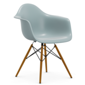 Eames DAW Eetkamerstoel met arm, essen onderstel