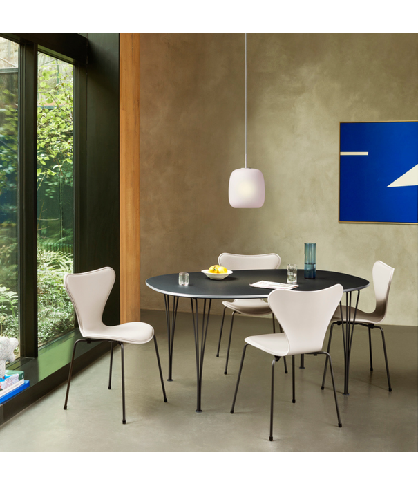 Fritz Hansen Superellipse B612 Table black laminate 150cm