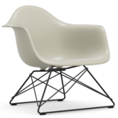 Vitra Eames LAR Lounge Stoel met arm, zwart onderstel