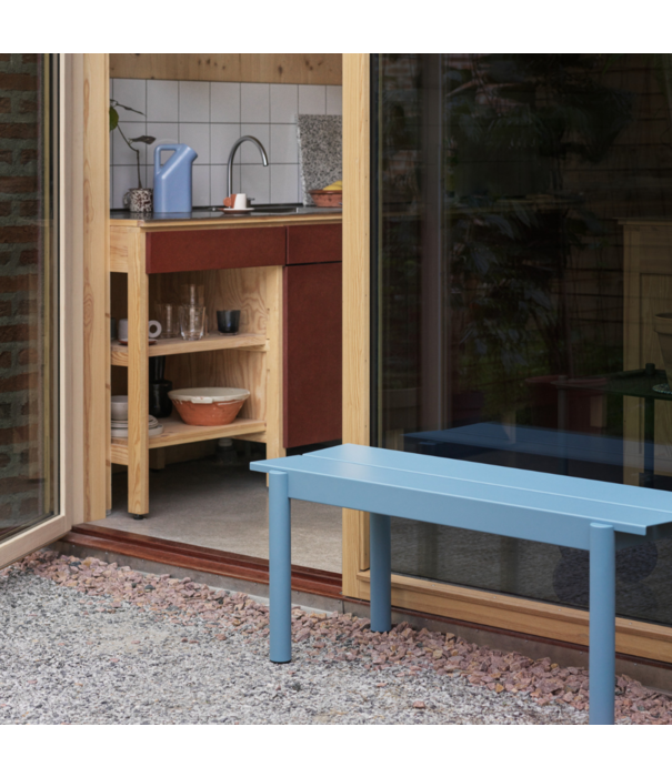 Muuto Linear Steel Bank pale blue 170