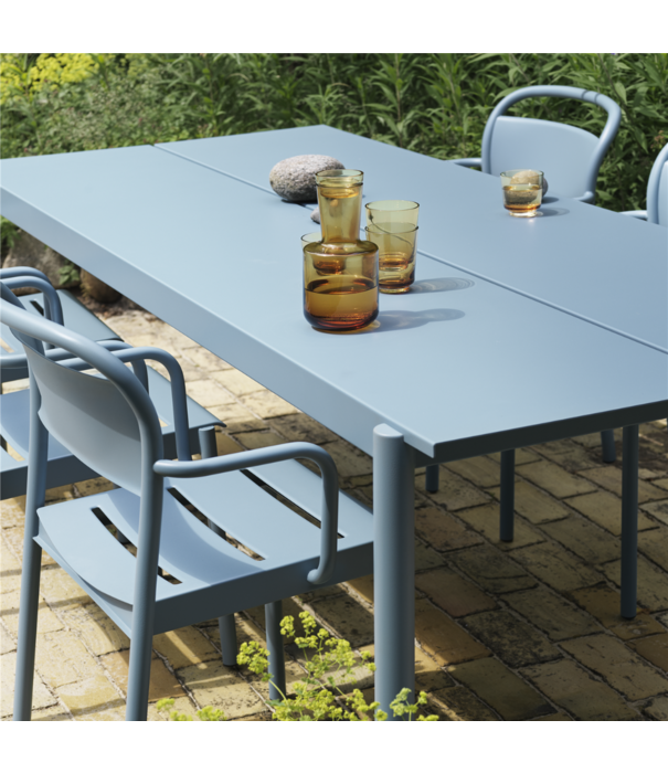 Muuto  Linear Steel Tafel burnt orange 200cm