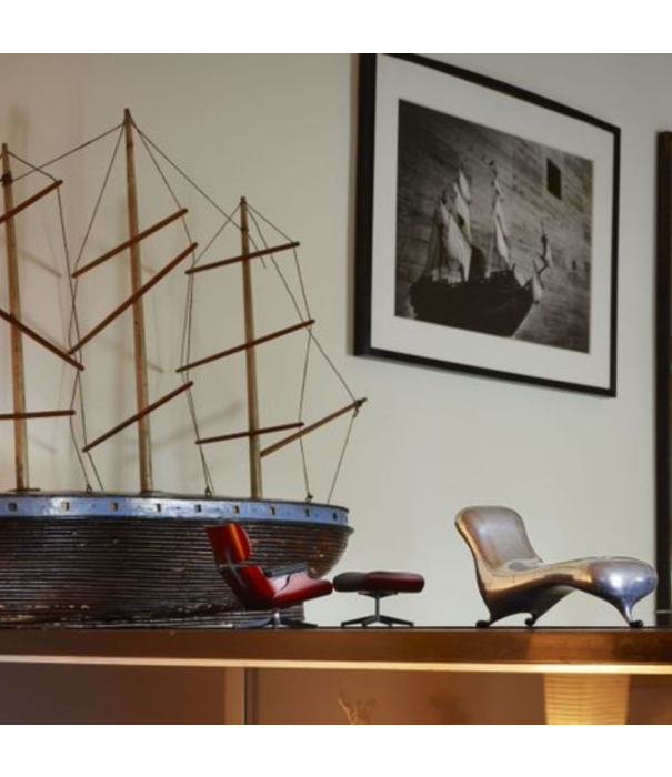 Vitra  Vitra - Little Beaver Miniatuur stoel, karton