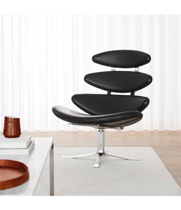 Fredericia  Model 5000 Corona Lounge Chair black leather