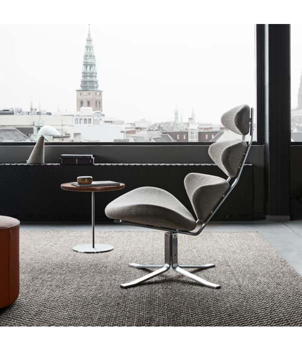 Fredericia  Model 5000 Corona Lounge Chair black leather