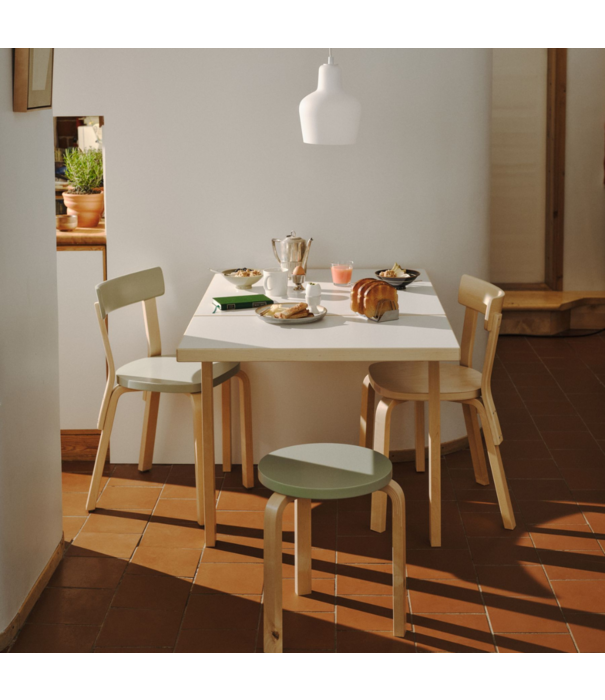 Artek  Artek - Aalto foldable table DL81C, pistachio / olive linoleum