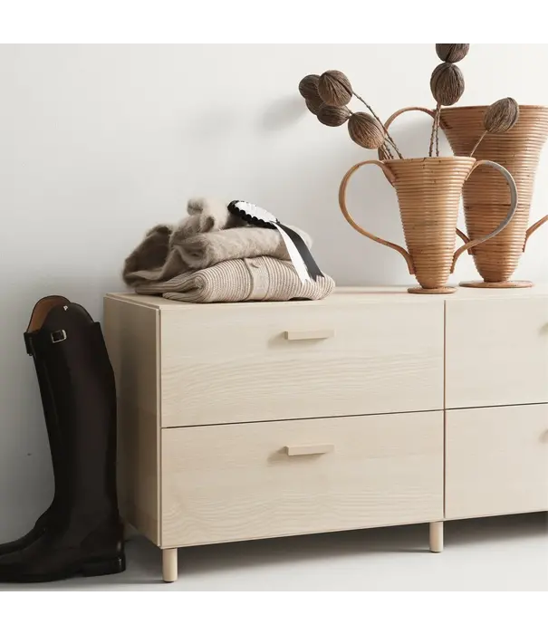 String  Furniture String Relief Low Chest of drawers with legs