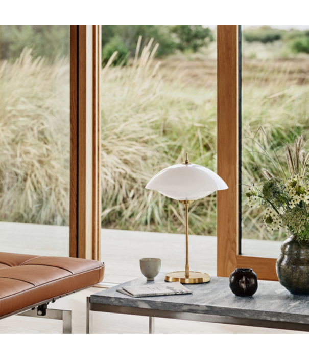 Fritz Hansen Clam Table Lamp opal glass