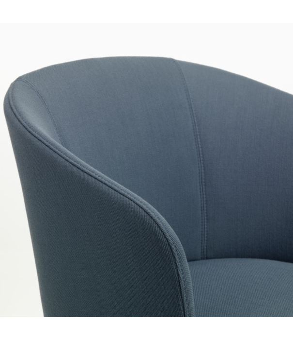 Vitra  Vitra - Mikado Armchair polished aluminium, fabric indigo