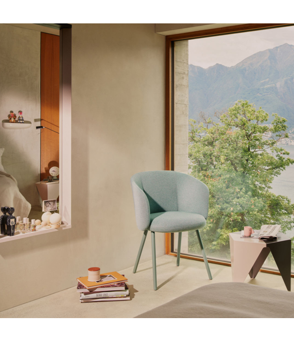 Vitra  Vitra Mikado Armchair chalk aluminium, fabric Credo safran