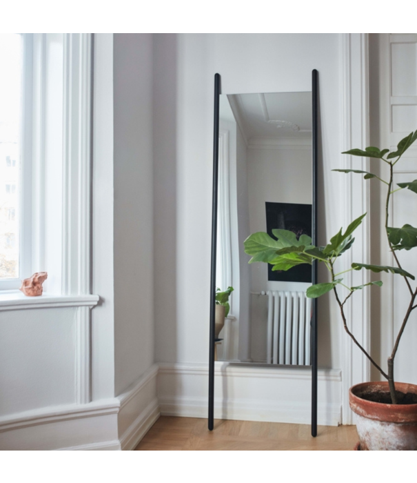 Fritz Hansen Fritz Hansen Georg Mirror black oak