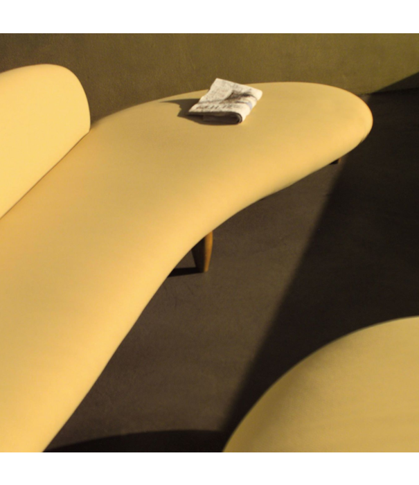 Vitra  Vitra Freeform Sofa Credo pale rose-cognac, maple legs