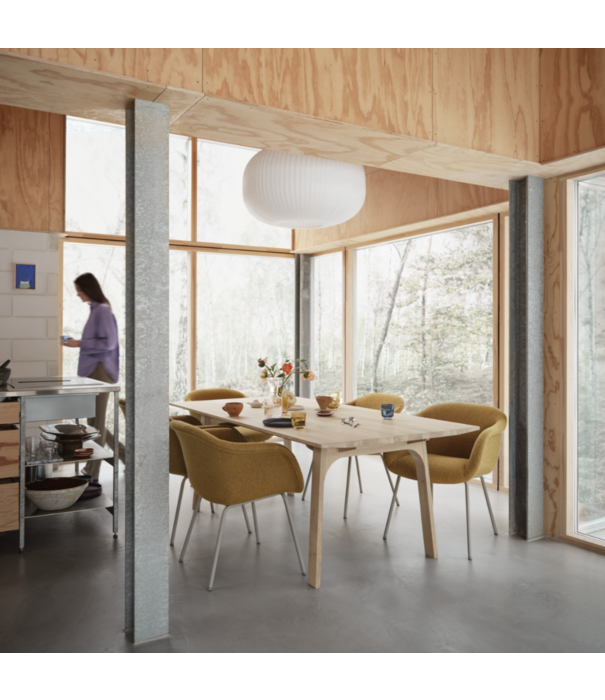 Muuto Earnest Extendable Eettafel donker eiken 260cm