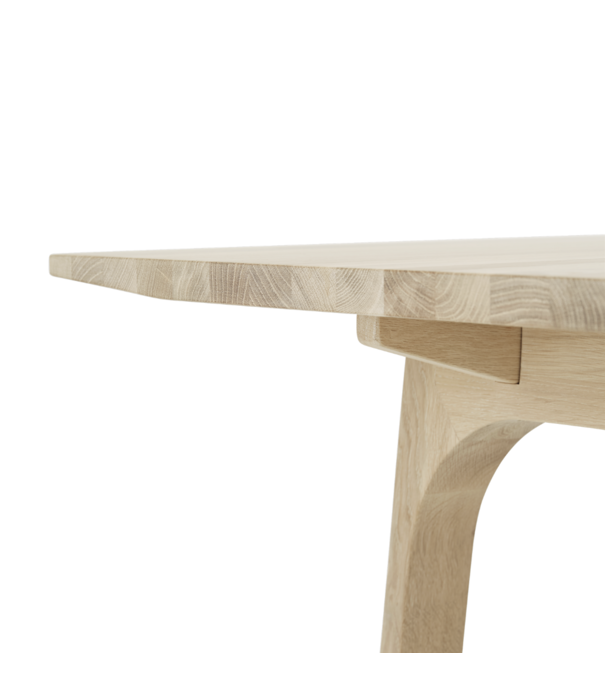 Muuto Earnest Extendable Eettafel donker eiken 260cm