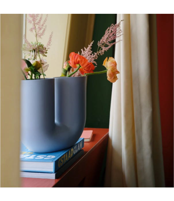 Muuto  Muuto - Kink Vase Light Blue
