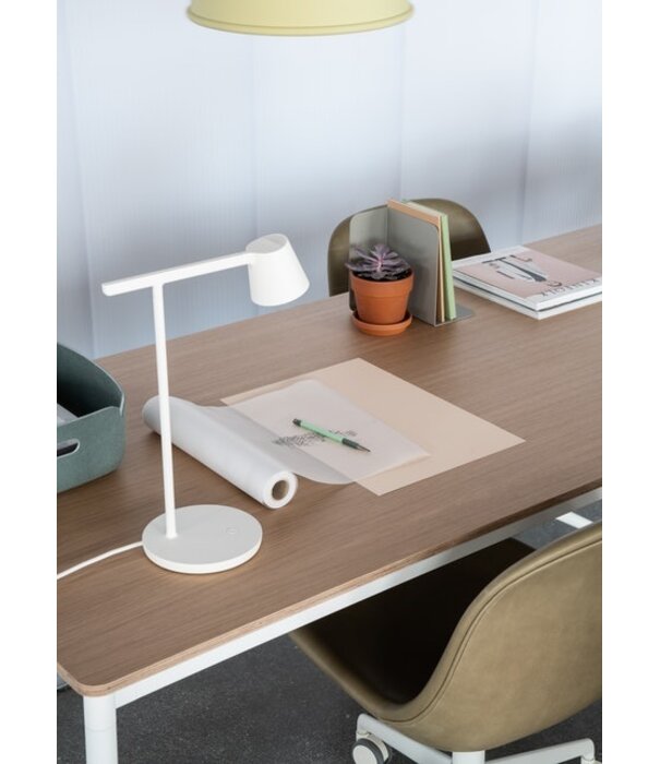 Muuto  Muuto Tip Tafellamp light green