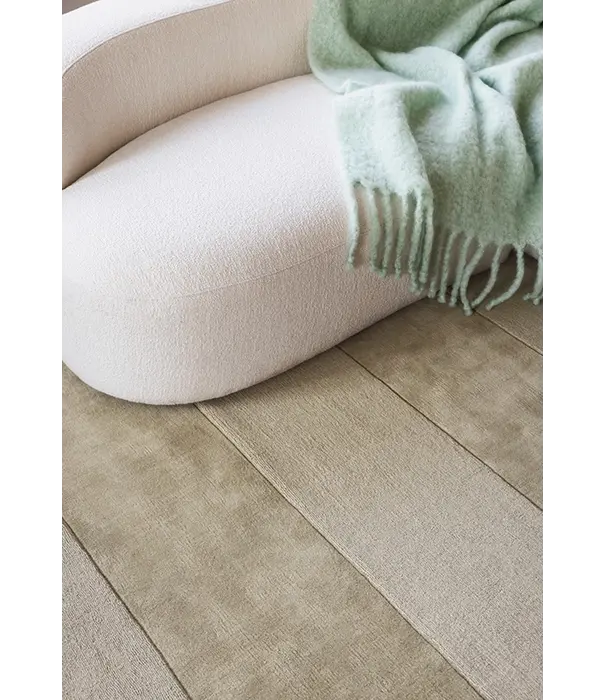 Layered  Layered Stripe Grande Vloerkleed pistachio