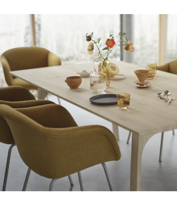 Muuto Earnest Extendable Table oiled oak 260 x 100