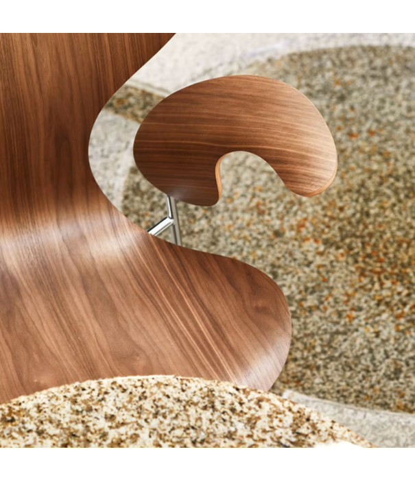 Fritz Hansen Fritz Hansen Lily Eetkamerstoel walnoot, chrome poten