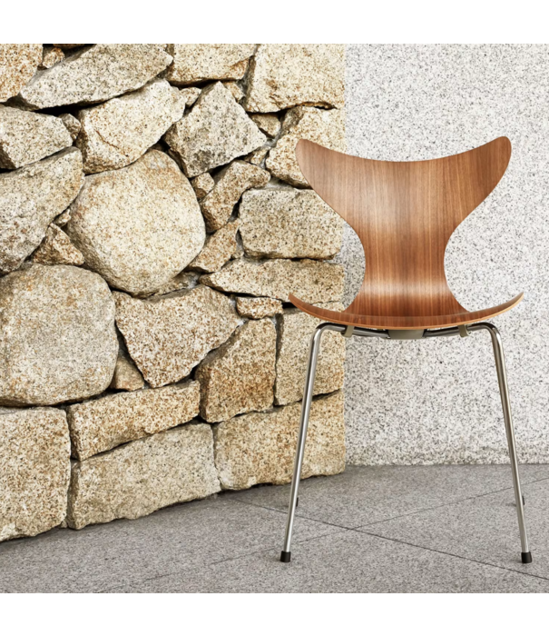 Fritz Hansen Fritz Hansen Lily Eetkamerstoel walnoot, chrome poten