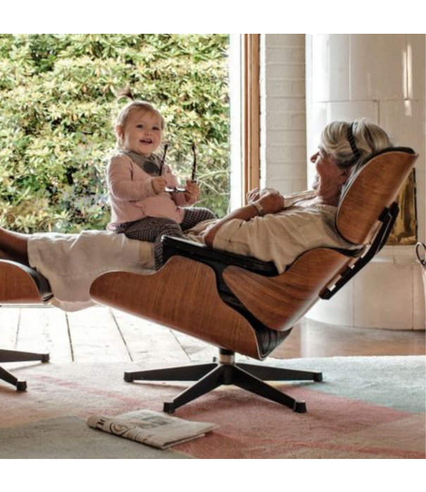 Vitra  Eames Lounge Chair kersenhout, Snow premium F leer, gepolijst