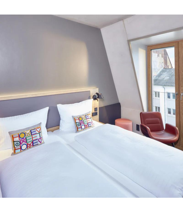 Vitra  Vitra Embroidered Pillows,  Home Sweet Home Kussen