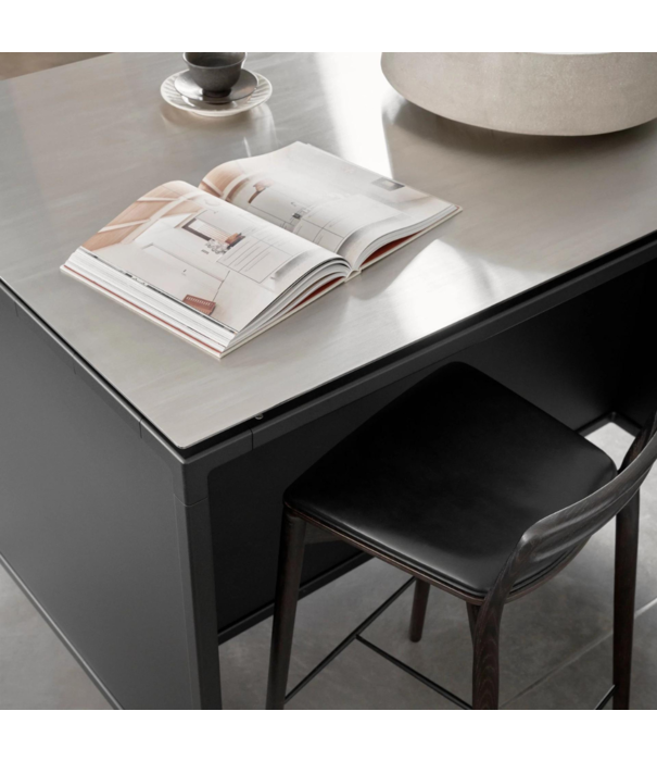 Vipp  Vipp 484 Cabin Barkruk donker eiken, zwart leer