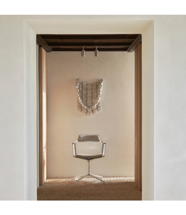 Vipp  Vipp  452 Swivel Stoel  met gliders, varianten