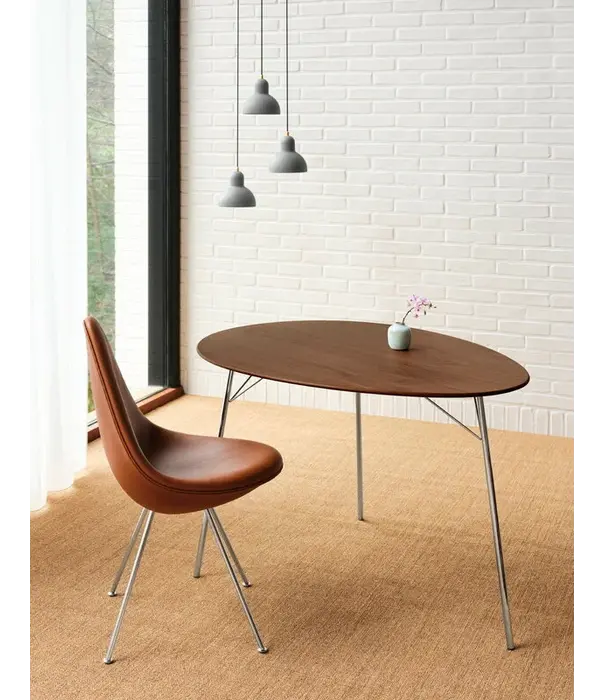 Fritz Hansen Fritz Hansen - Egg table walnut, chrome frame 115 x 84