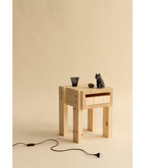 Vaarnii Vaarnii 003 Stilts Side Table natural pine