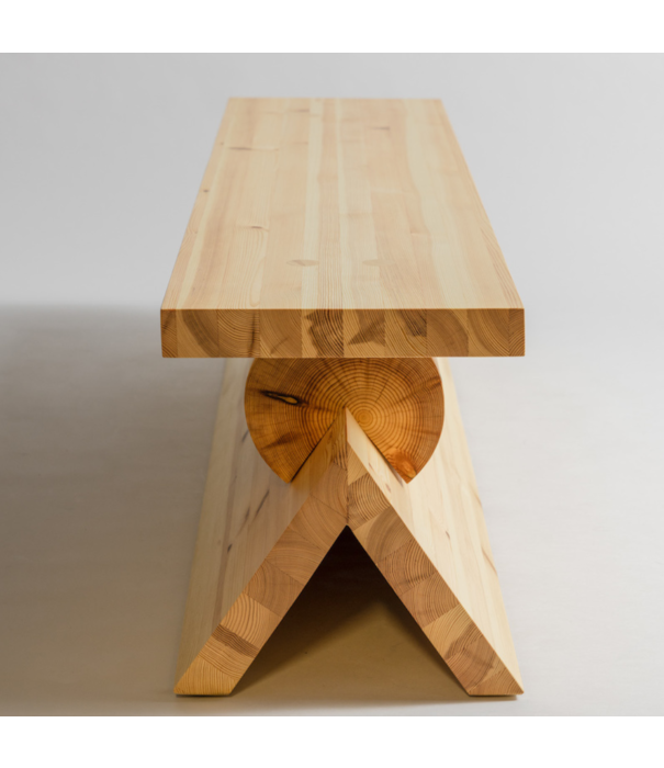 Vaarnii Vaarnii 006 AA bank massief grenen