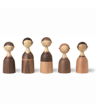 Kin Family, wooden figurines