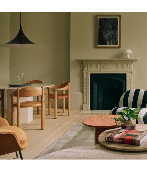 Gubi  Gubi Daumiller Armchair black pine