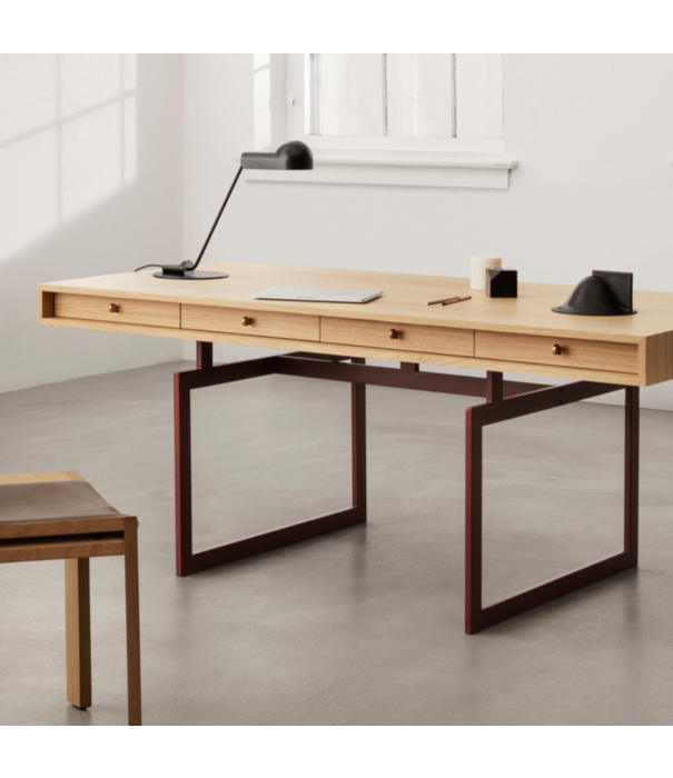 Karakter Karakter - Office desk oak, steel frame