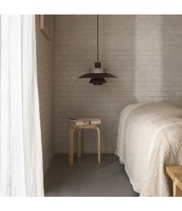 Louis Poulsen  Louis Poulsen PH5 Collection,  PH 5 Monochrome Hanglamp dusty indigo